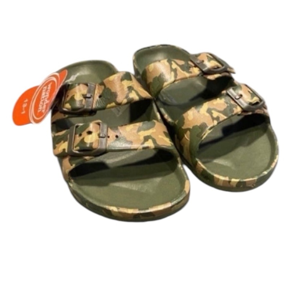 Boy’s sandals